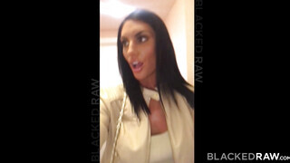 August Ames muffját csoki csóka bassza