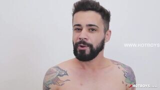 Spanyol hapsit dugják a óriási farkú csoki pasik