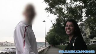 Magyar amatőr tinédzser bige pénzért kupakol