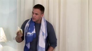 Orosz tinédzser csajszi és a két himbilimbi