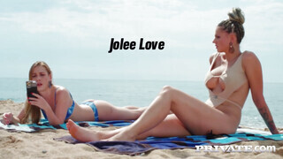 Jolee Loveot a strandon szedik fel egy kicsike popó lyukba baszásra