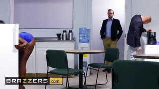 Brazzers - Osa Lovely a ribi fekete milf