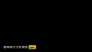 Brazzers - Cherie Deville zsenge csávóval kúrel