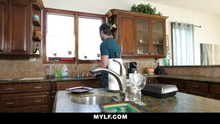 Mylf - Cali Lee a dögös argentin milf
