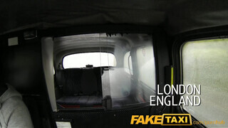 FakeTaxi - vörös rövid hajú nőci szúk cunija