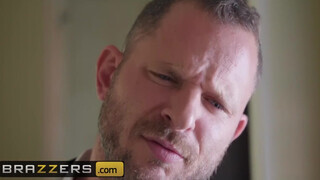 Brazzers - Honey Gold a izgató félvér csajszika
