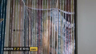 Brazzers - Karma Rx a hippi manussal dug