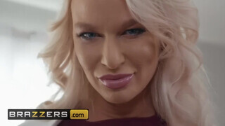 Brazzers - London River hatalmas ánusza megdolgozva