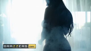 Brazzers - formás formás popós bige a fürdőkádban