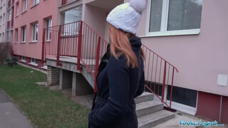 Jenny Manson a csábos orosz bige - Public Agent