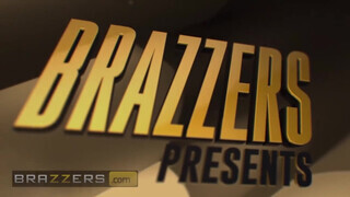 Brazzers - Cherie Deville fiatal hapsival közösül