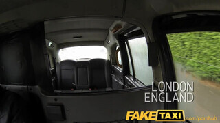 FakeTaxi - gigászi keblű világos szőke buxa