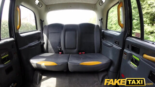 Fake Taxi - Ashleigh Devere a termetes tőgyes lány