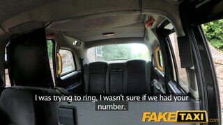 FakeTaxi - cidázás és dugás egy ingyen fuvarért