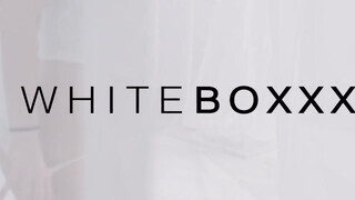 WhiteBoxxx - Izzy Lush az isteni kerek latina lyuk