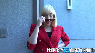 PropertySex - piros blézer és szőrös buxa