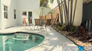 PropertySex - Violet Myers a szőrös cunis ingatlanos