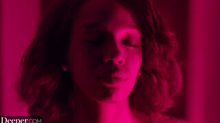 Deeper - Lacey London fehér péniszt akart