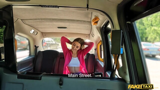 Fake Taxi - Sportos bige megkúrva a taxiban