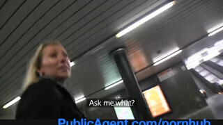 PublicAgent - szep didkós nőci keményen megkettyintve