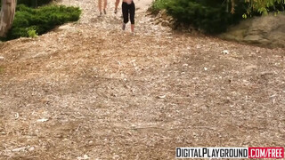 DigitalPlayground - Natalia Starr lyuka megkúrva