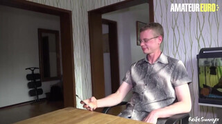 REIFESWINGER - Német milf zsenge sráccal kefél