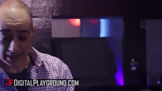 Digital Playground - Aidra Fox derekasan meghágva
