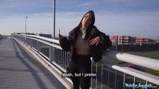 Public Agent - Megan Fiore a vonzó latina szuka