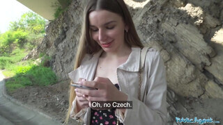 Public Agent - Arina Shy a félénk tini csajszi