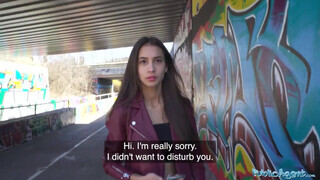 Public Agent - Vanessa Alessia a szuper bombázó zsenge lány