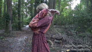 MoxieFilms - Hatalmas mellű hippi gádzsi