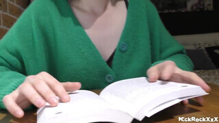 NickRockXxX - Maya a bűbájos 18 éves bige