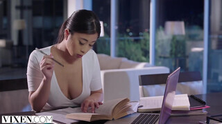 VIXEN - Jade Kush a izgató ázsiai lány