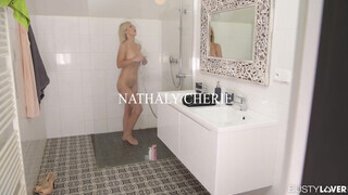 Nathaly Cherie picsája és segge is megkúrelva