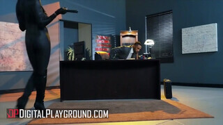 DigitalPlayground - Romi Rain csoki brét kap