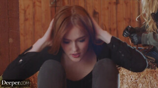 Deeper - Jia Lissa benyeli a nagy péniszt