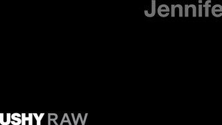 TUSHYRAW - Jennifer White kettő bájdorongot kap