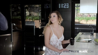 PrivateBlack - Anna Polina a méretes mellű zsenge szuka