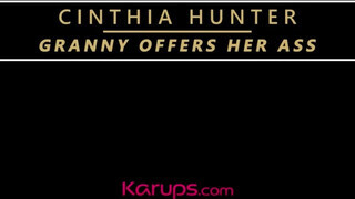 Karups - Cinthia Hunter hátsó lyukba baszva