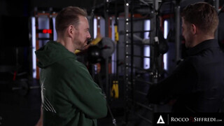 Zaawaadi két bájdorongot kap