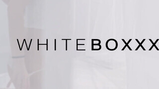 WhiteBoxxx - Nicole Love finom kamatyolása