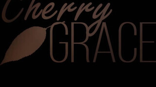 Cherry Grace a formás cunis maca