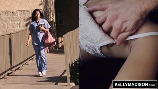 Szívdöglesztő nővér Vanessa Sky kikötözve és hátsó bejáratba dugva