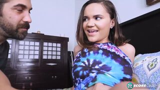 Naudi Nala vadul cumizza és lovagolja a gigantikus rúdat