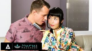 Marica Hase forró masszázsánál megtöri a gigantikus kukija ügyfelétől