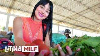 Sofia Galindo forró spanyol popsiját keményen megdugják szaftos sunában