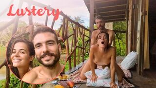 Lenyűgöző brazil amatőrök szexelnek az amazonasban