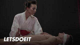 A cseh bombázó Vanessa Decker megőrjíti Max Diort forró lovaglással