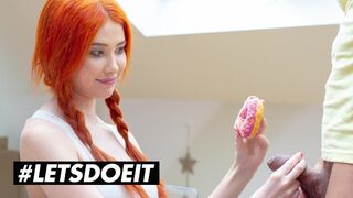 Gisha Forza méretes keblű vörös bombe egy fánkot érő durva dugásért